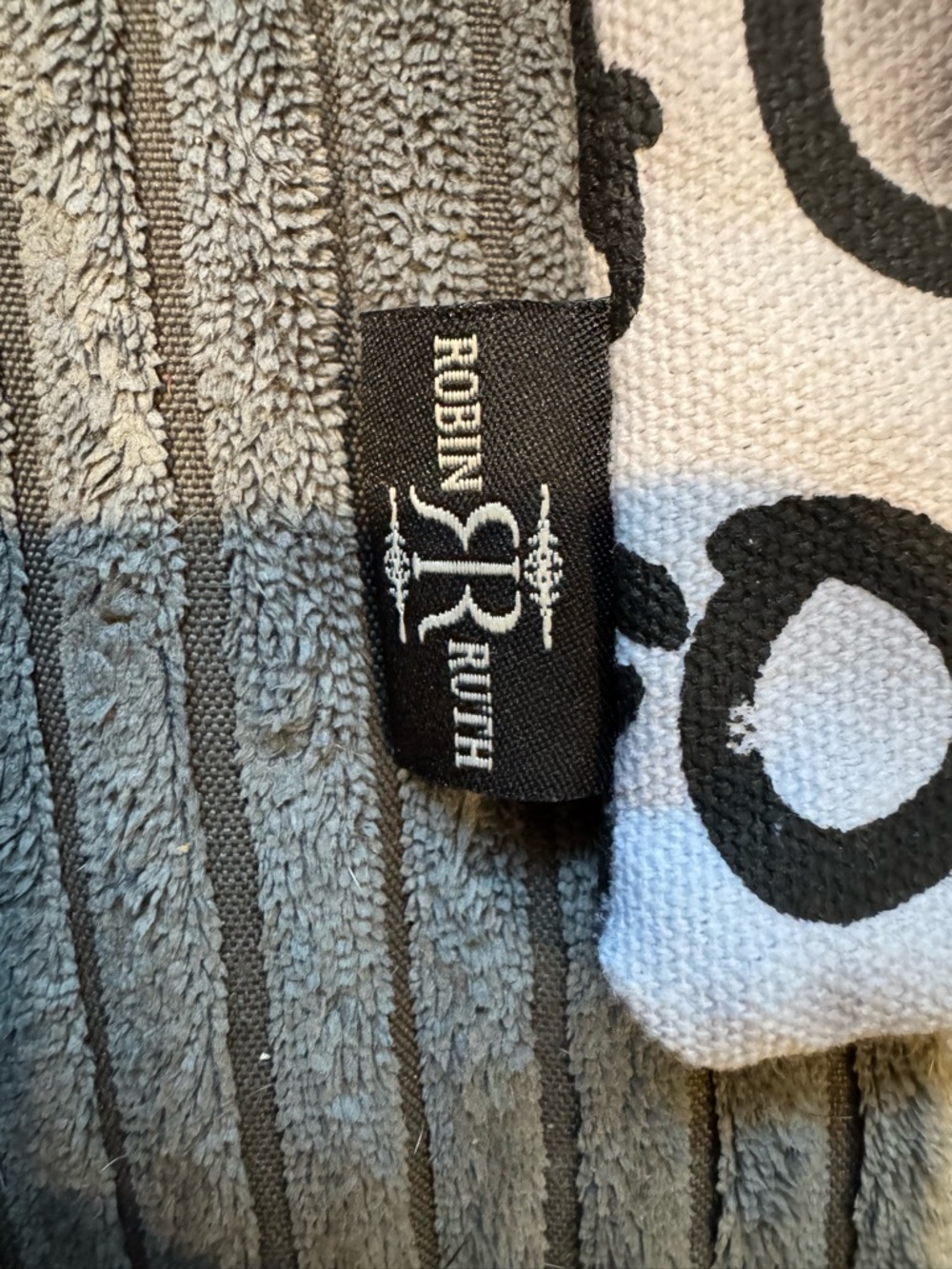 Robin Ruth California Crossbody - Picture 5 of 5